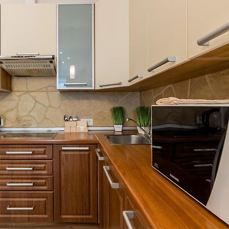 2К Квартира Між Майданом Та Софією Київською Apartment Luaran gambar