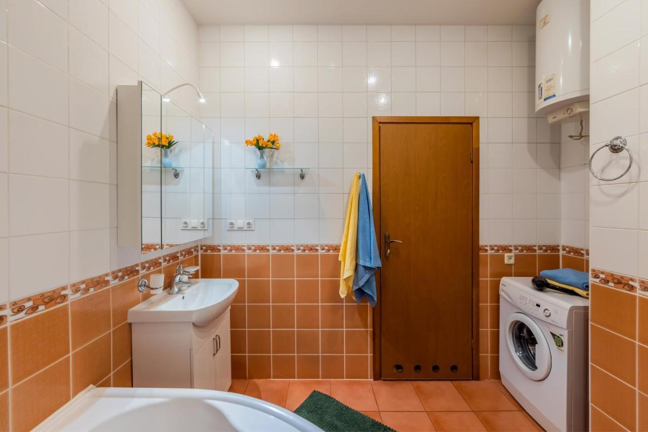 2К Квартира Між Майданом Та Софією Київською Apartment Luaran gambar