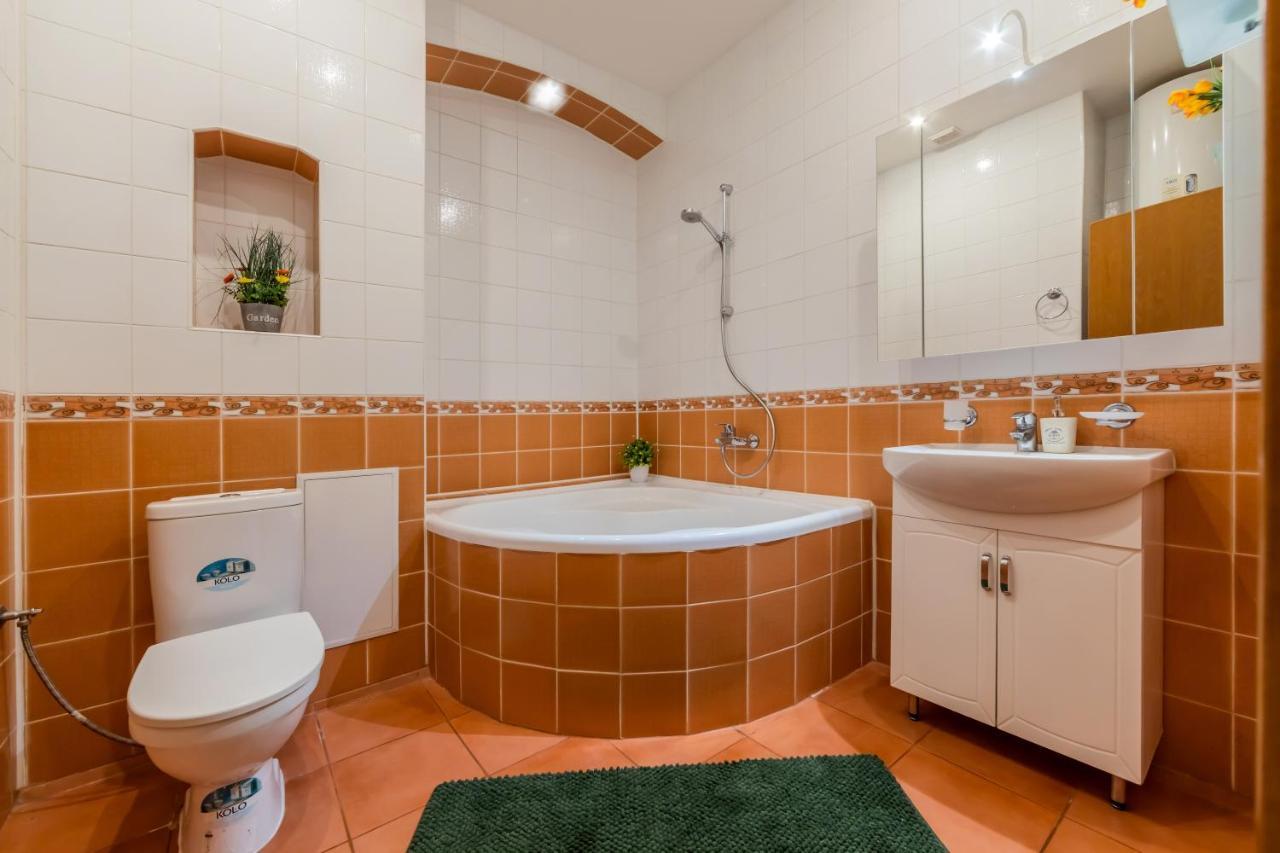 2К Квартира Між Майданом Та Софією Київською Apartment Luaran gambar