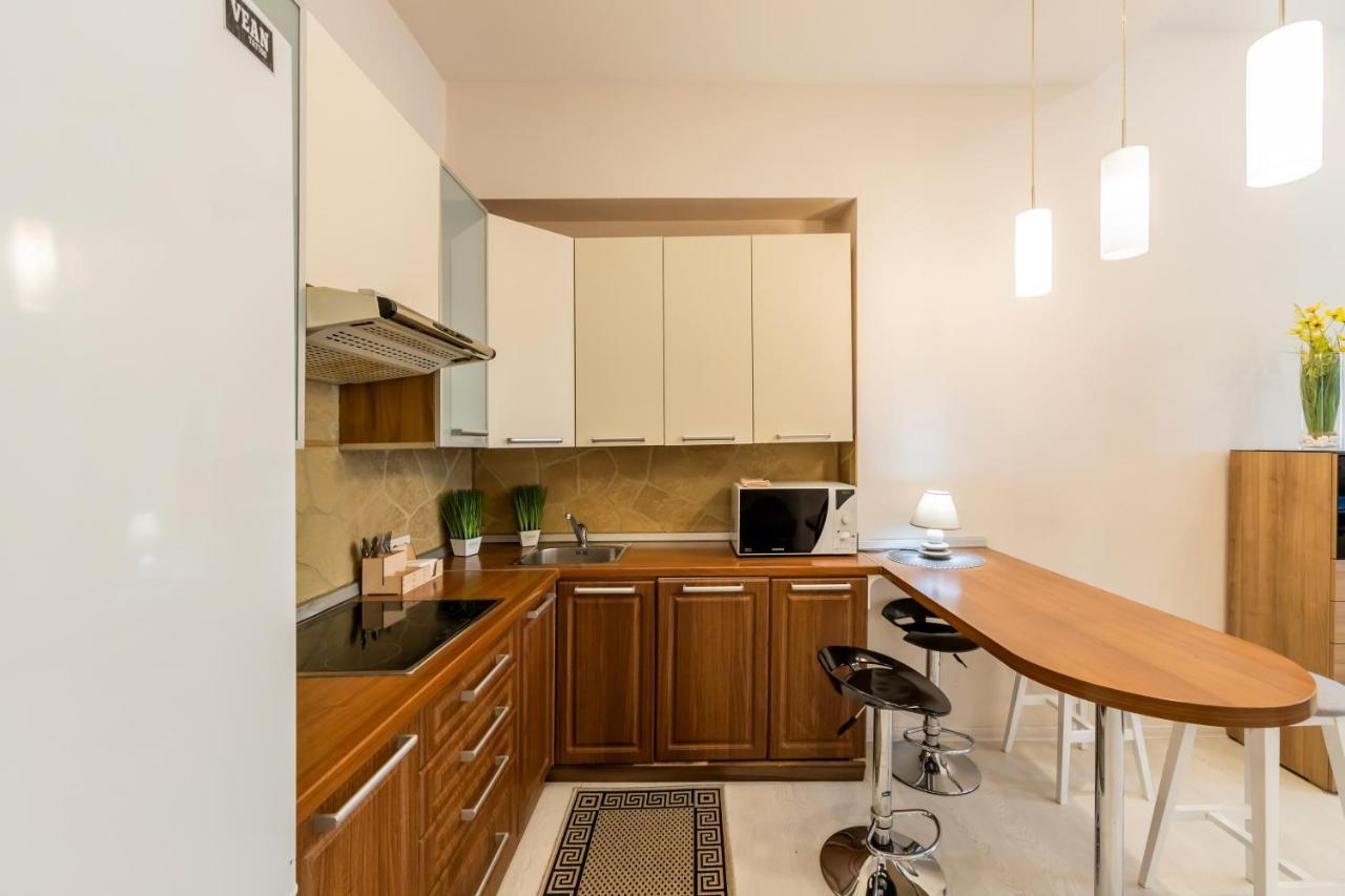 2К Квартира Між Майданом Та Софією Київською Apartment Luaran gambar
